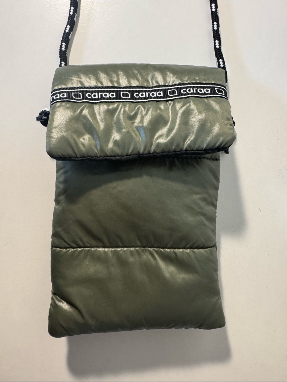 caraa Olive Puffer Crossbody Bag